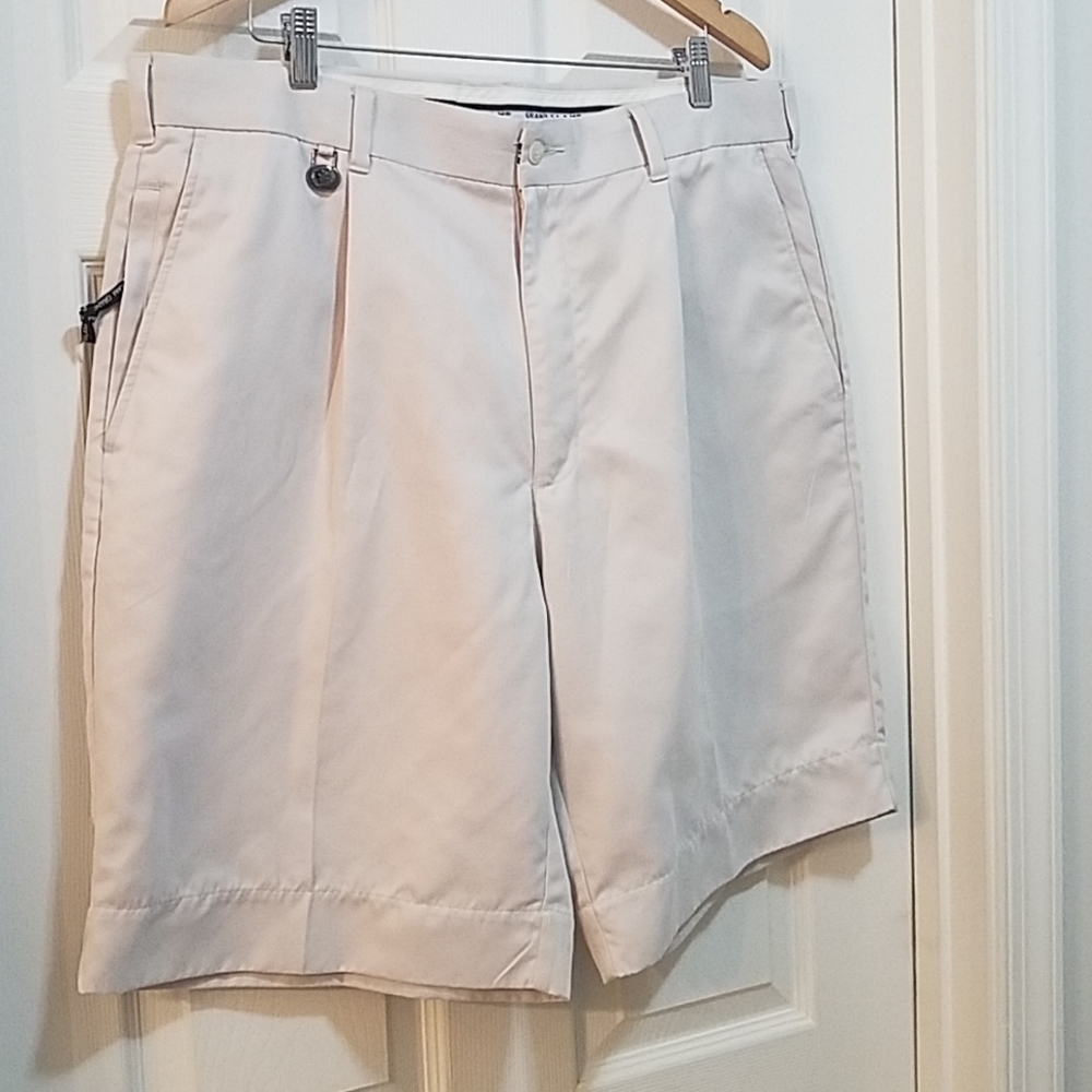Grand Slam men's golf shorts..size 40